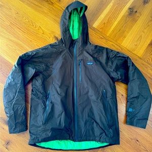 Patagonia men’s rain snow ski jacket